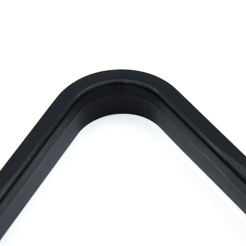 Zwart rubberen bandprofiel, gebogen hoek - Driehoek Poolballen 57,2mm