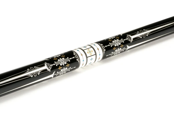 Detail van de joint met zilveren ring, gestreept - McDermott Star S88 Zwart Maple Special
