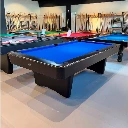Pooltafel met blauw laken in de toonzaal - Pooltafel 7ft Buffalo Dominator II