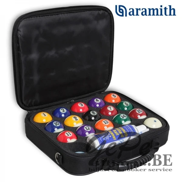 Aramith Pool ballen Premium 57.2 in nylon tas